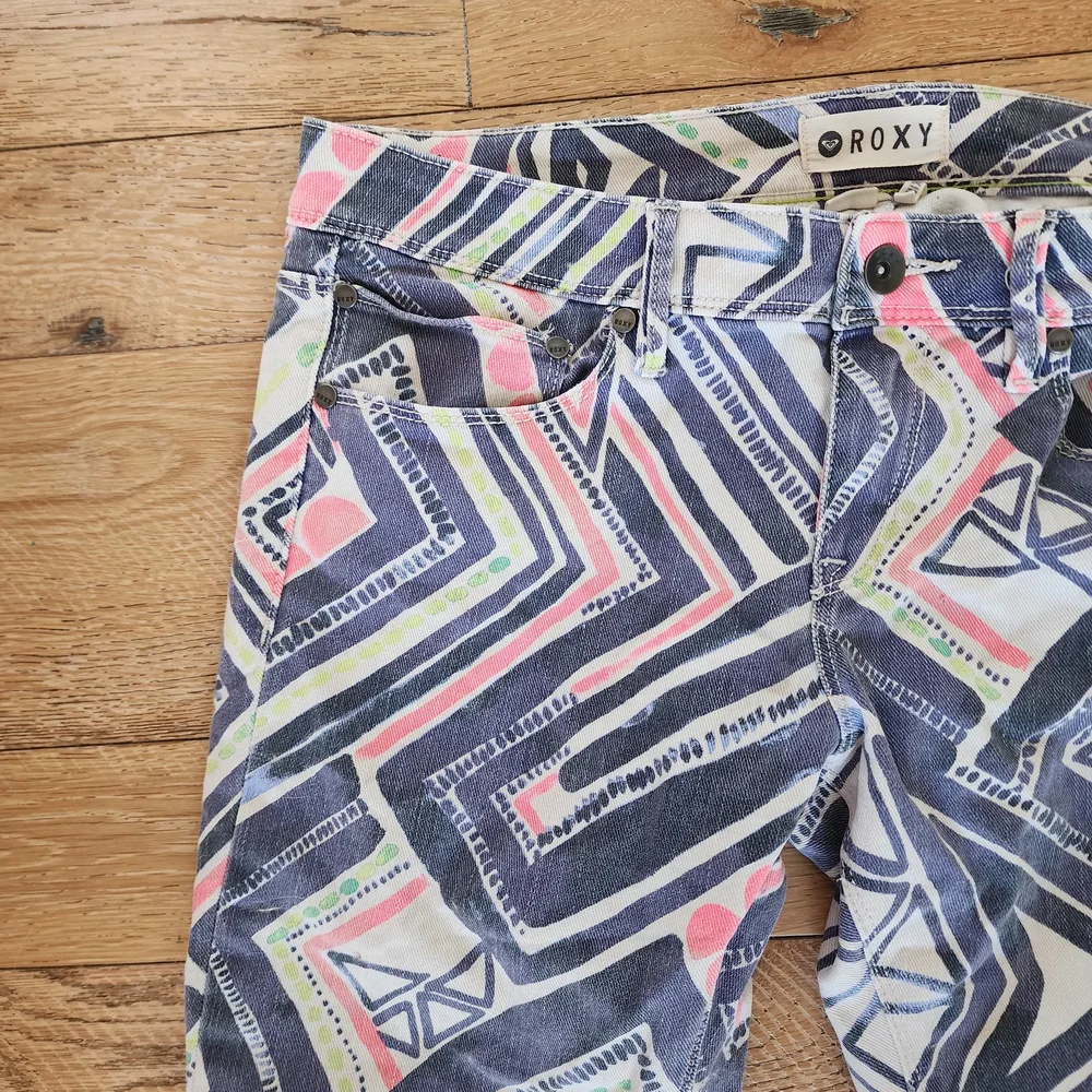 Roxy Surf Patterned Jeans coconut girl indie sleaze tribal normcore hipster